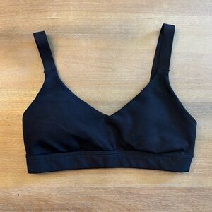OFFLINE By Aerie The Hugger V-Neck Sports Bra, Black XS